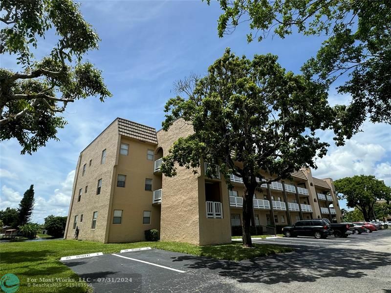 Property Photo:  9360 Sunrise Lakes Blvd 201  FL 33322 