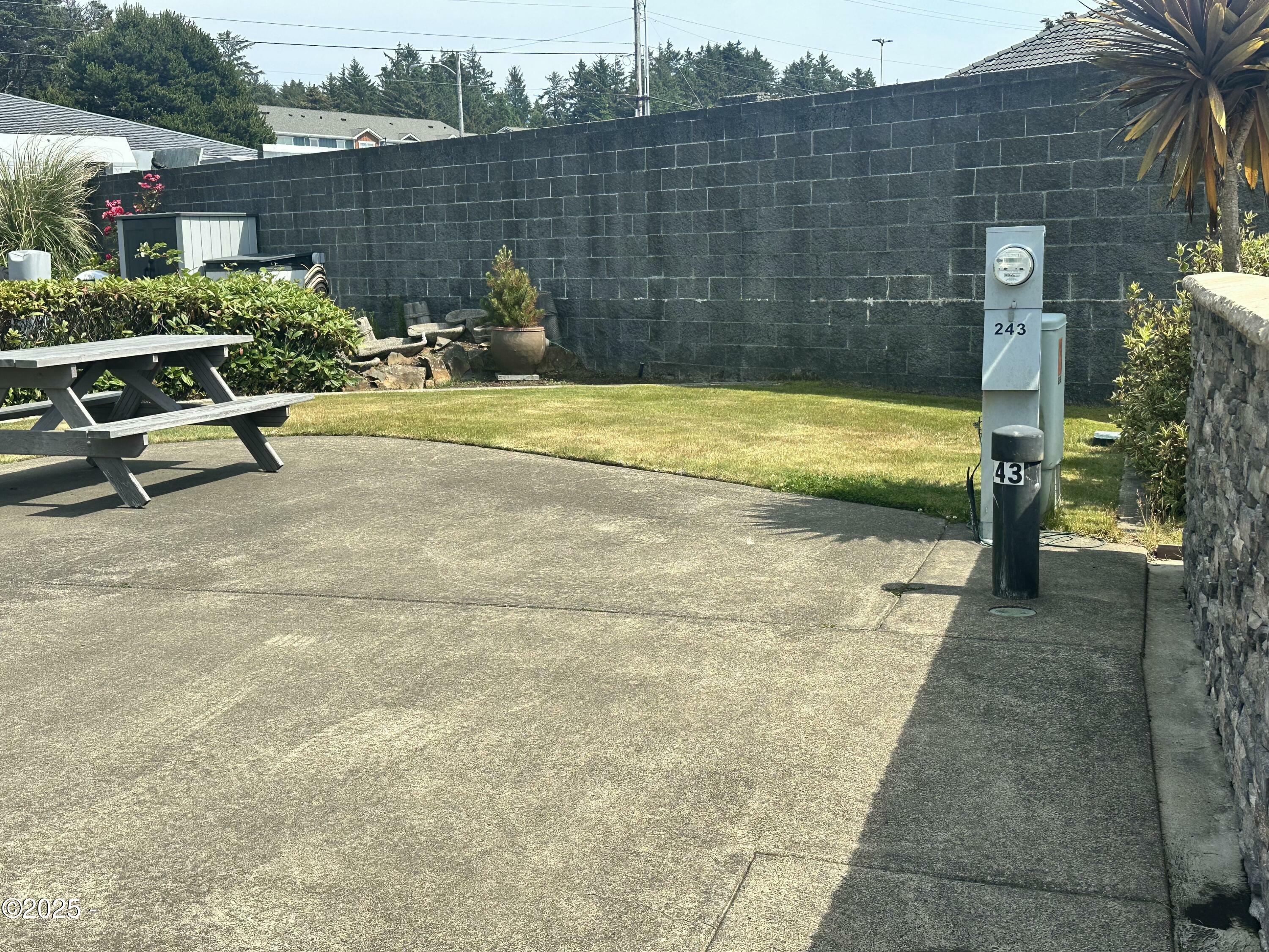 Property Photo: 6225 N Coast Hwy Lot 243 OR 97365