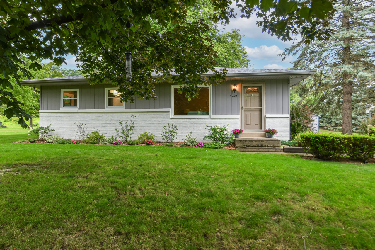 Property Photo: 8740 S 15th St WI 53154