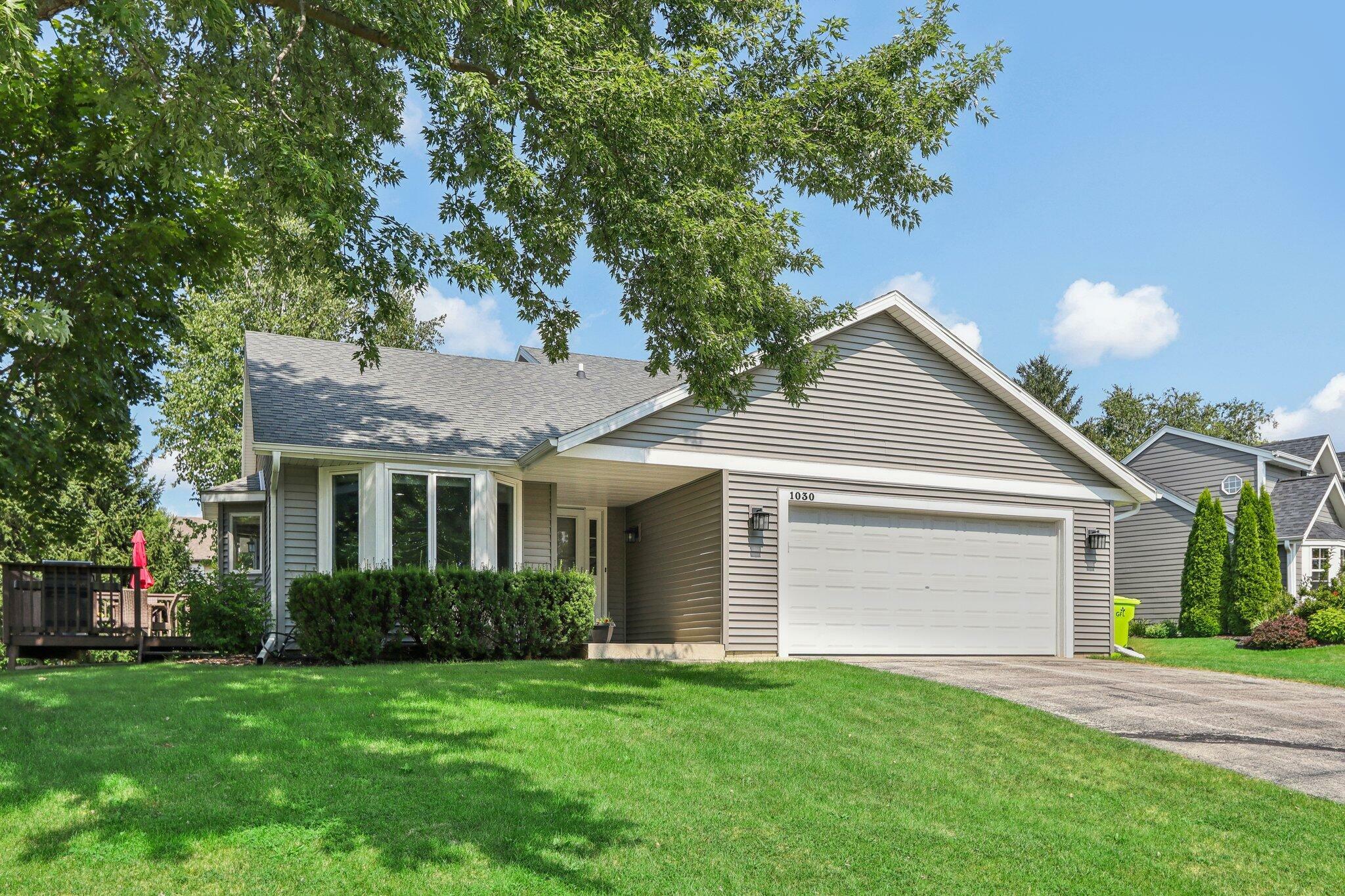 Property Photo:  1030 Wellington Way  WI 53029 