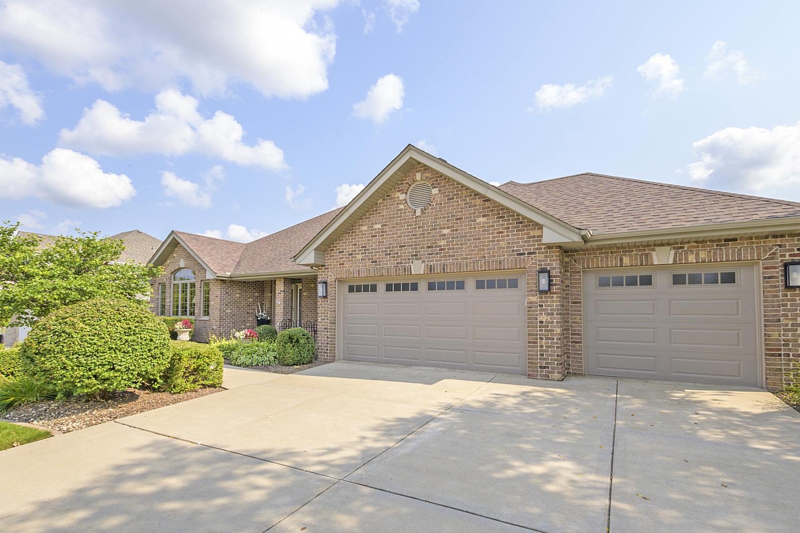 Property Photo:  10835 Cardinal Lake Drive  IL 60423 