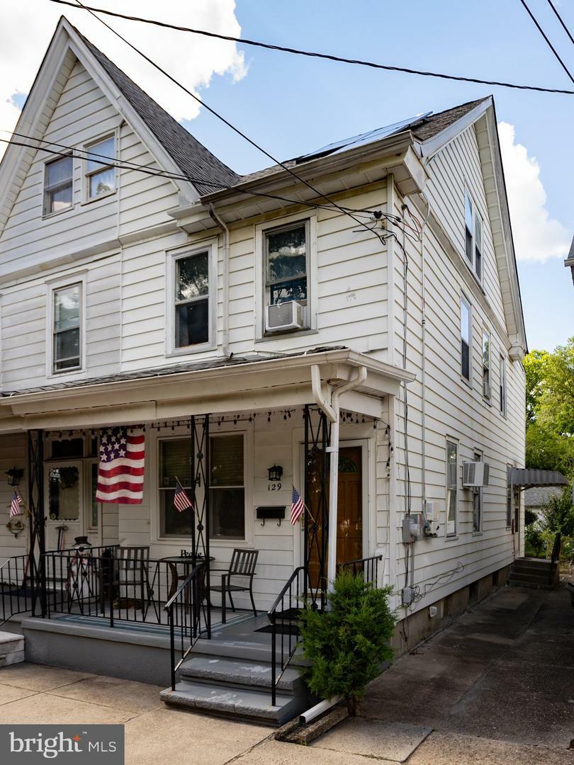 Property Photo:  129 W Union Street  NJ 08016 