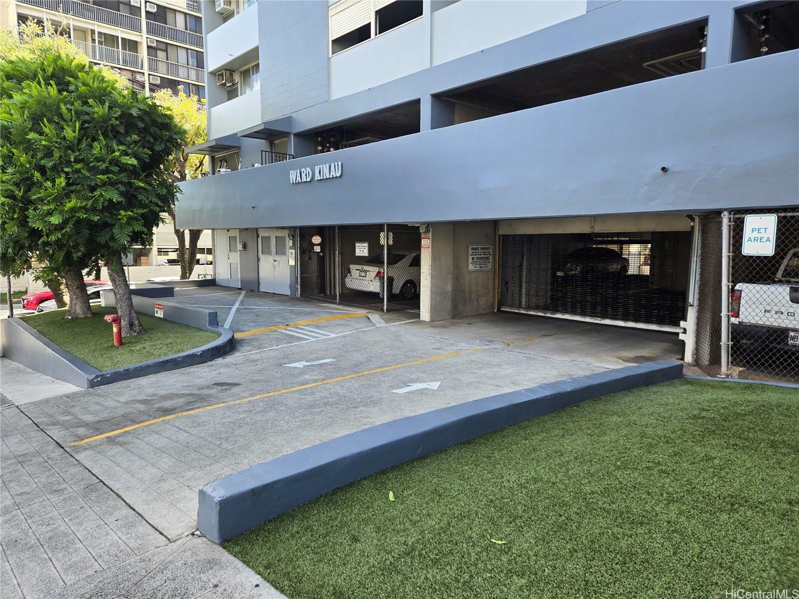 Property Photo:  824 Kinau Street 310  HI 96813 