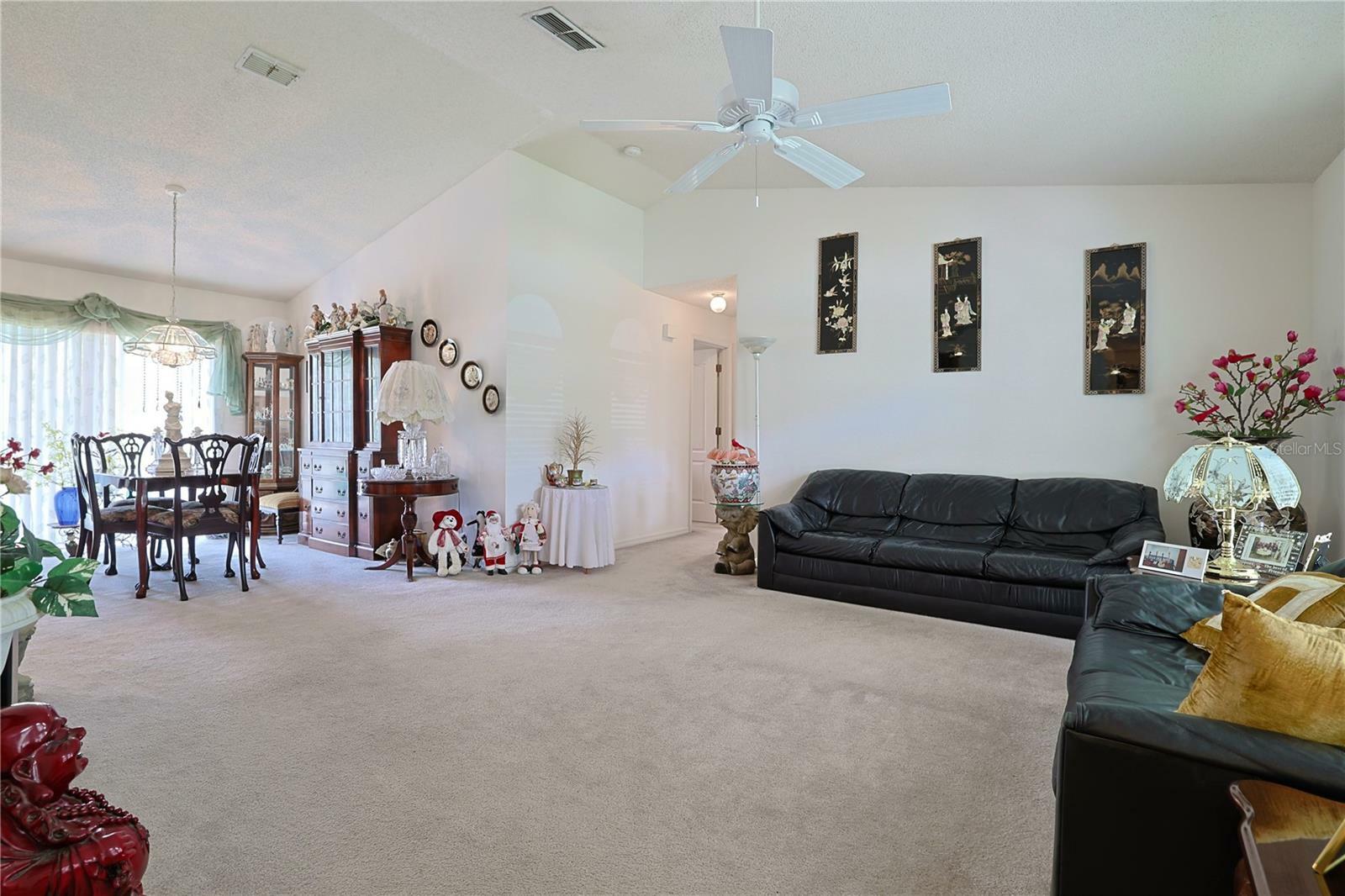 Property Photo: 2514 Sabal Palm Drive FL 32141
