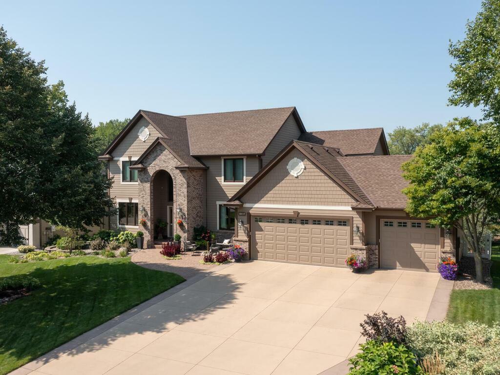 Property Photo:  10117 Bridgewater Parkway  MN 55129 