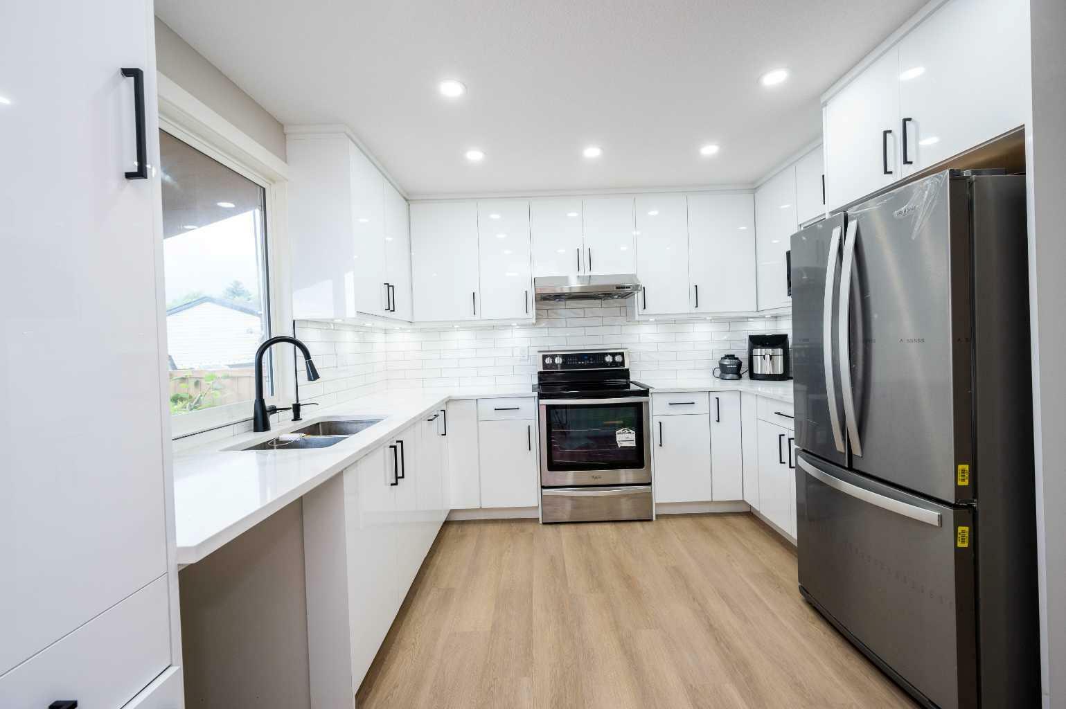 Photo de la propriété:  132 Castlegreen Close NE  AB T3J 1Y6 