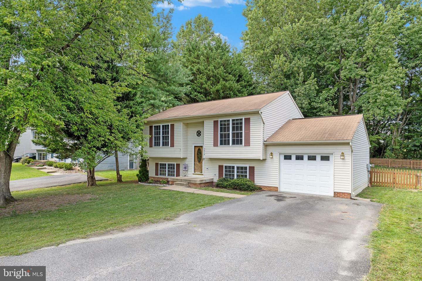 Property Photo:  7213 Stone Crossing Drive  VA 22407 