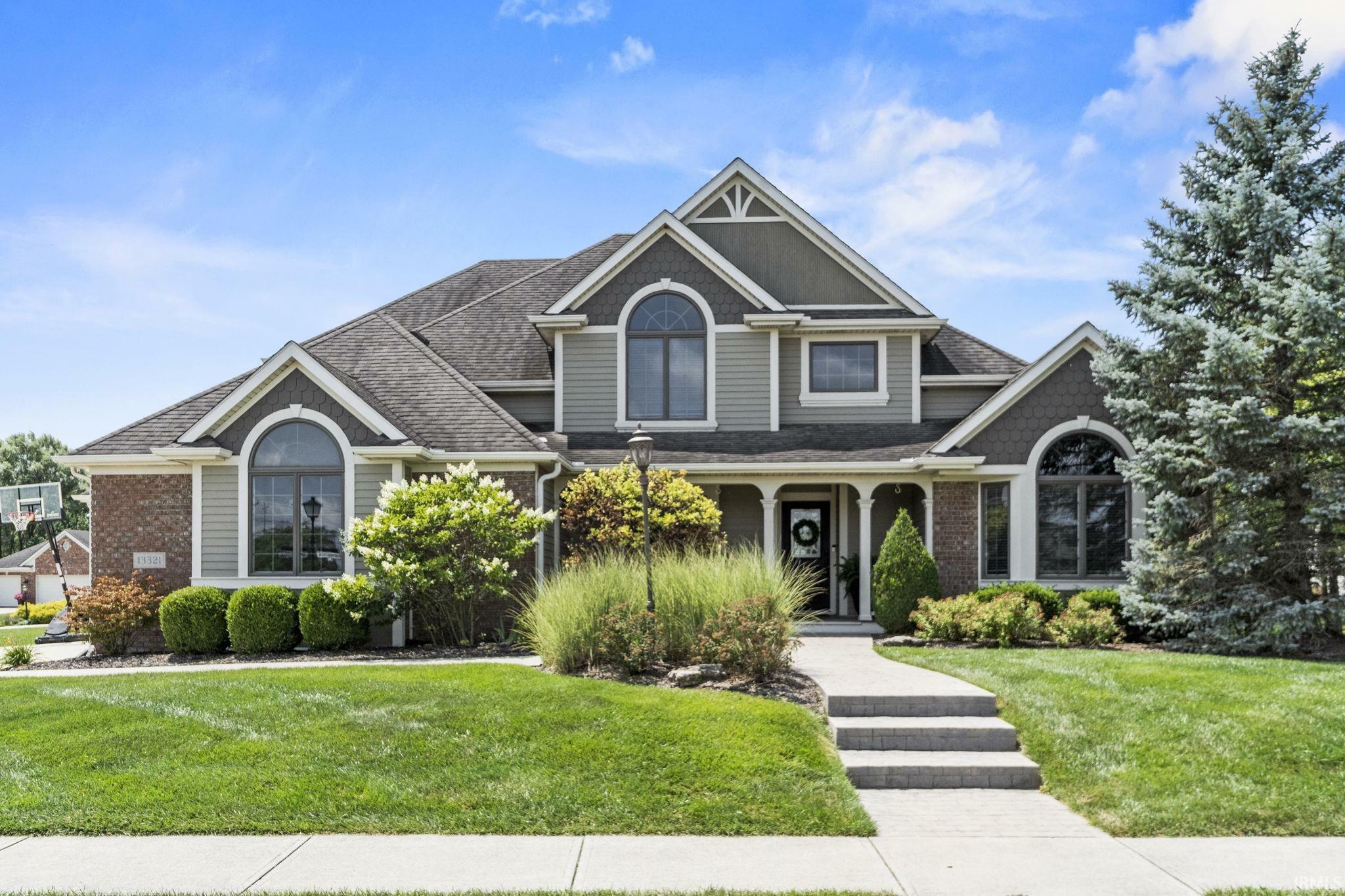 Property Photo: 13321 Wiggins Cove IN 46845-2375