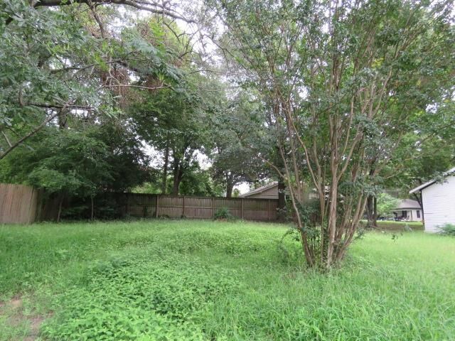 Property Photo:  608 S Montgomery St  TX 75644 