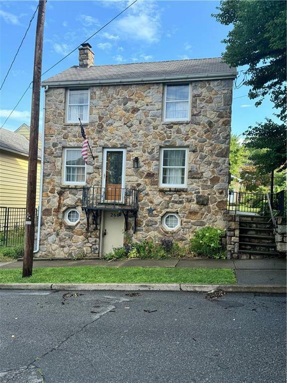 Property Photo:  266 West Fairview Street  PA 18018 