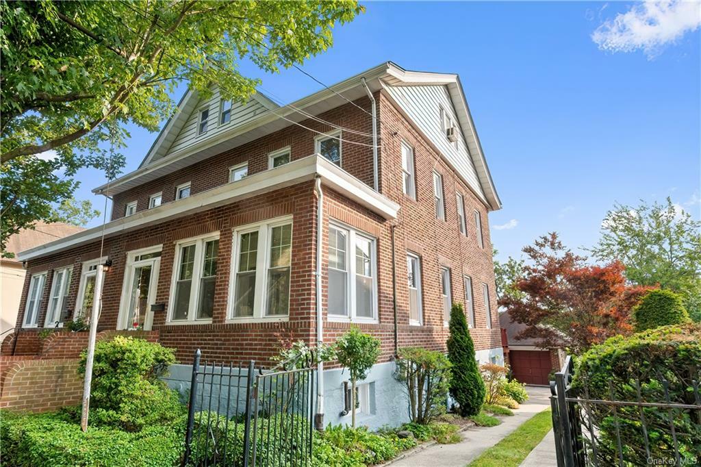 Property Photo:  99 Hillview Avenue  NY 10704 