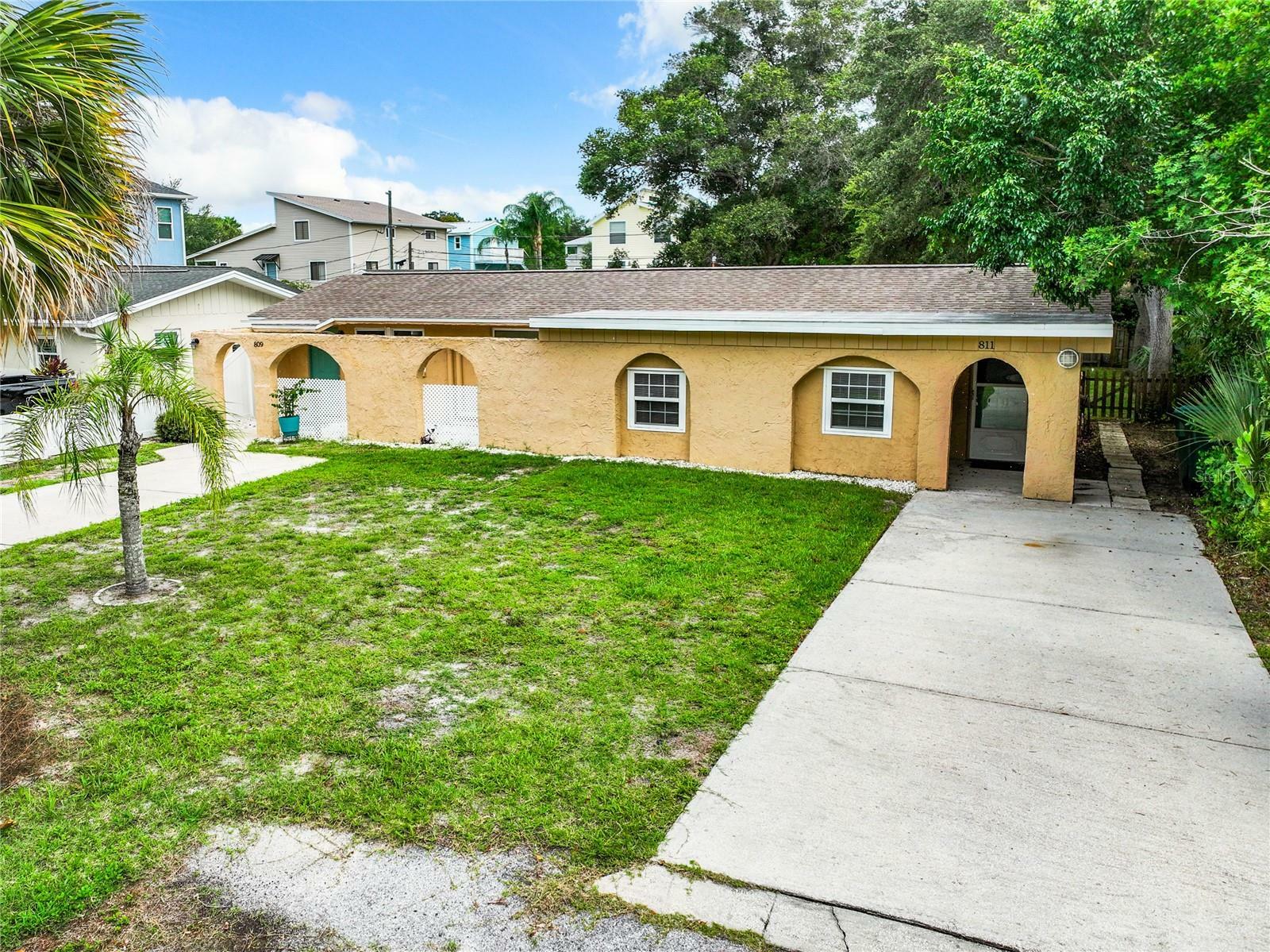 Property Photo:  809 Illinois Avenue  FL 34683 