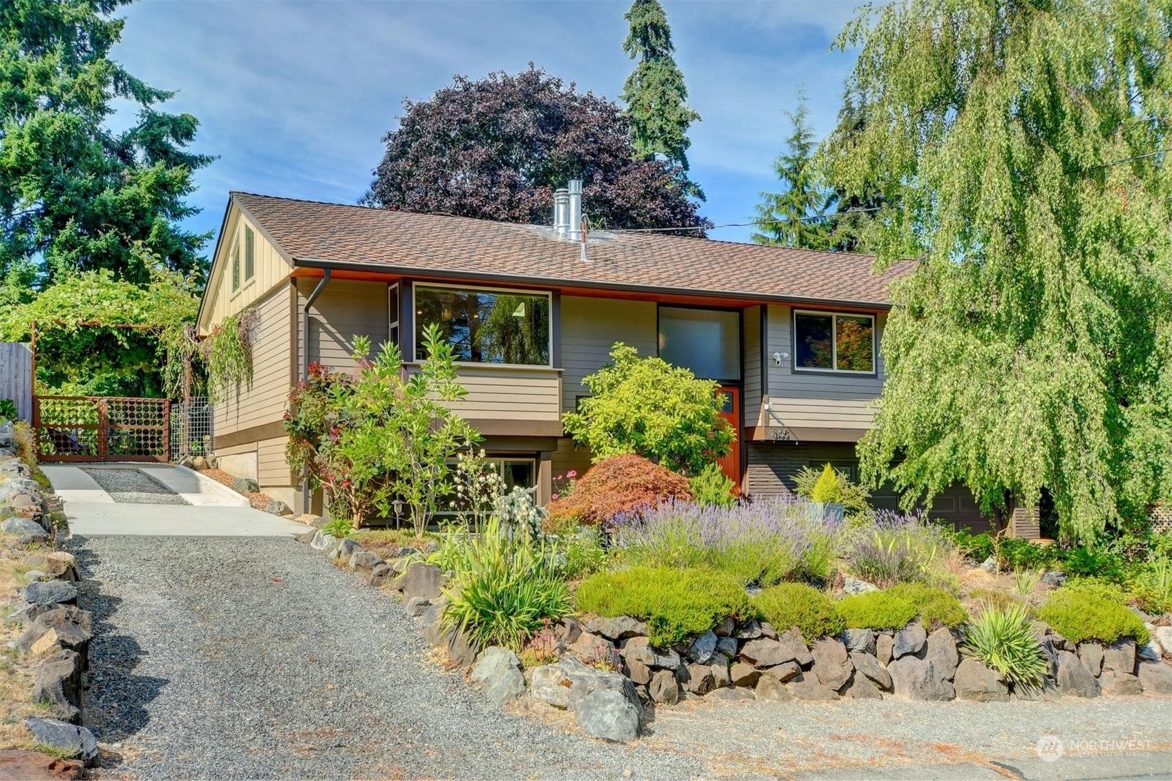 Property Photo:  8105 Sierra Drive  WA 98026 