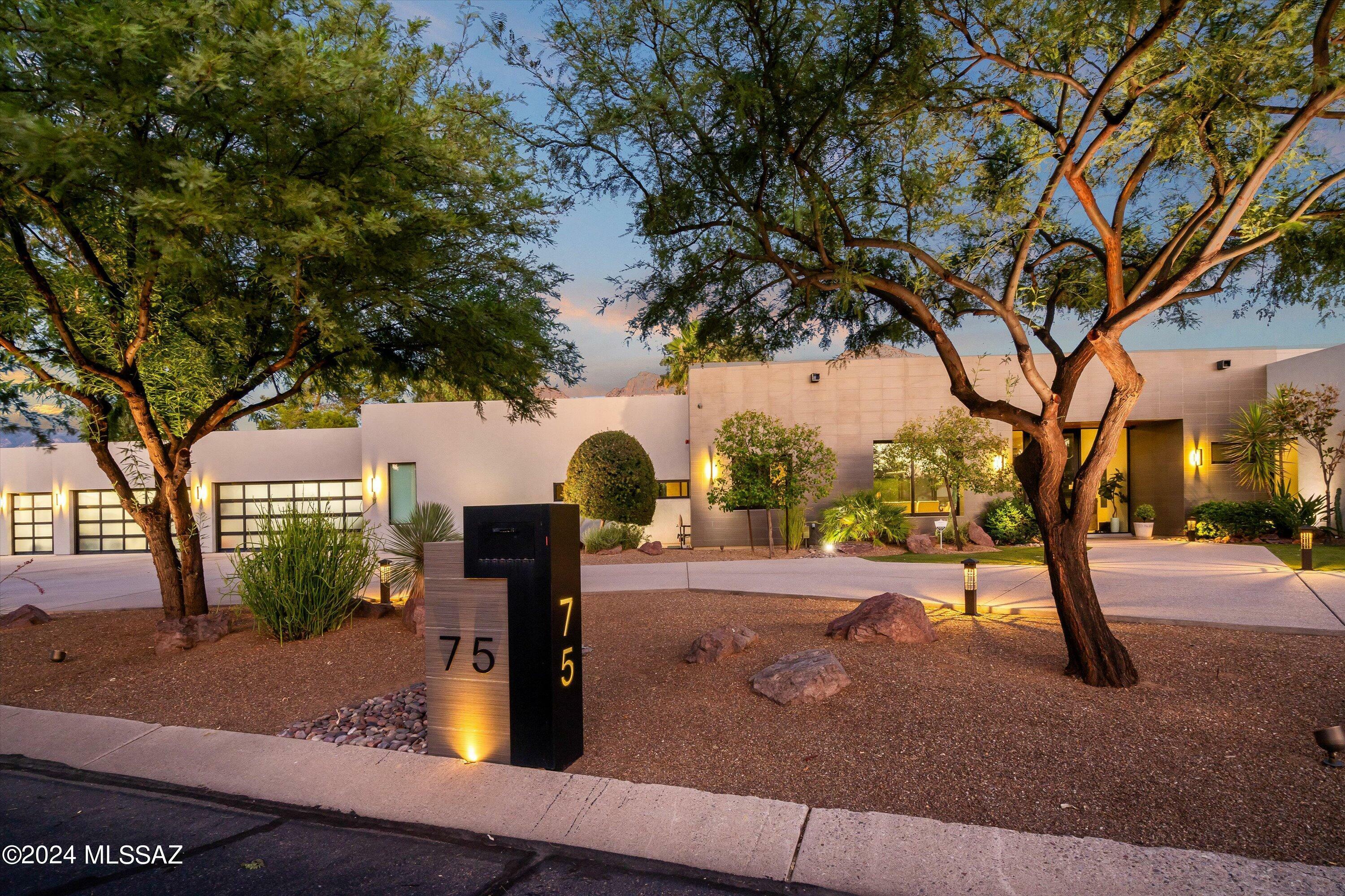 Property Photo:  75 W Oro Valley Drive  AZ 85737 