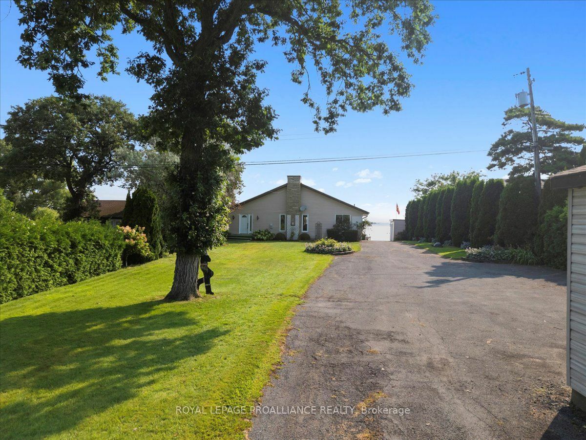 Property Photo:  32 Peats Point Lane  ON K8N 4Z7 