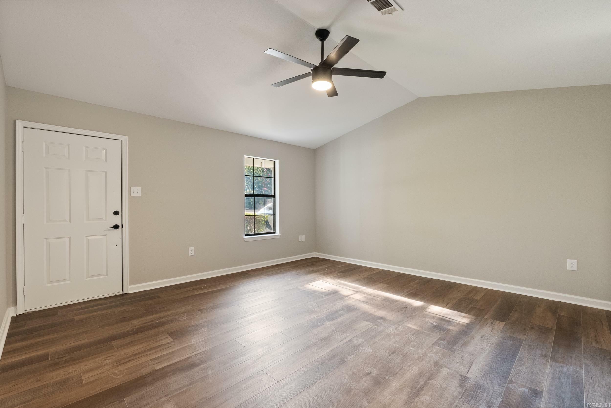 Property Photo:  1510 Davis Street  AR 72034 