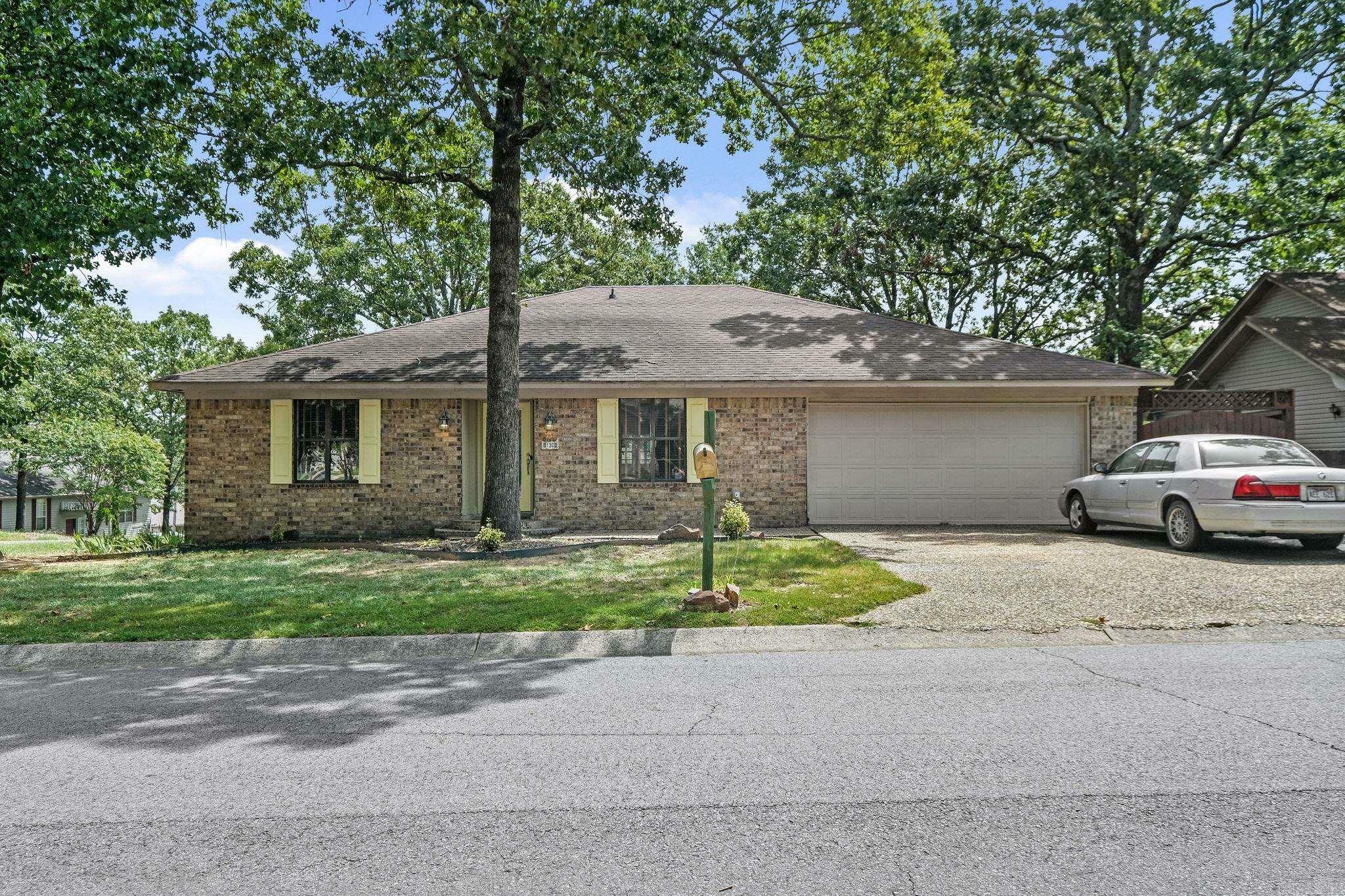 Property Photo:  130 Greentree Road  AR 72120 