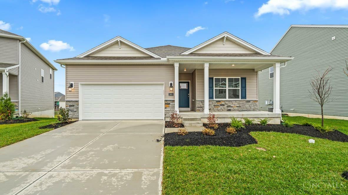 Property Photo: 1805 Oak Cove OH 45150
