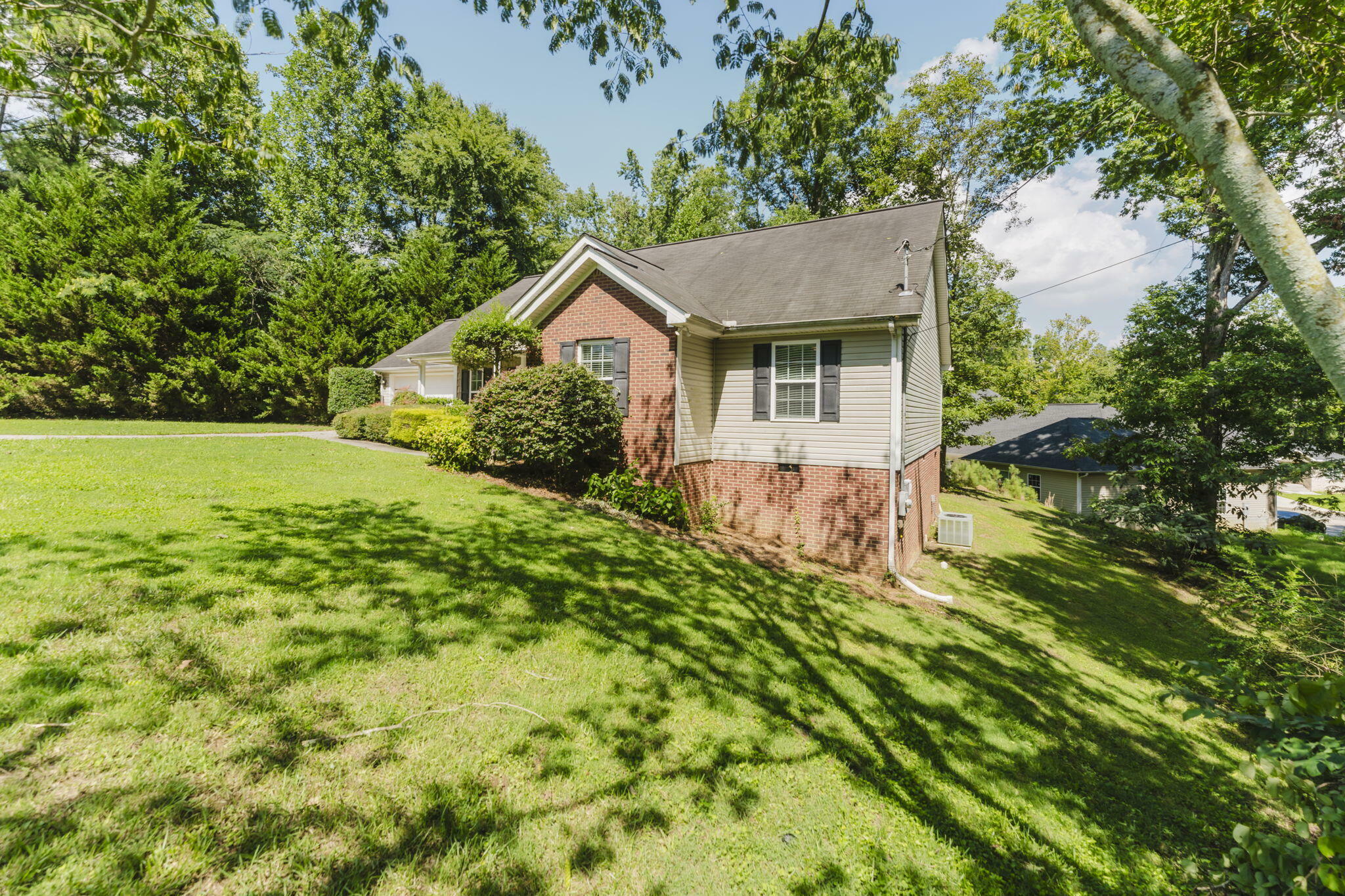 Property Photo:  166 SE Valley Point Dr  GA 30721 