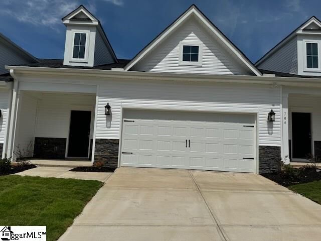 Property Photo:  706 Isleworth Lane Lot 146  SC 29611 