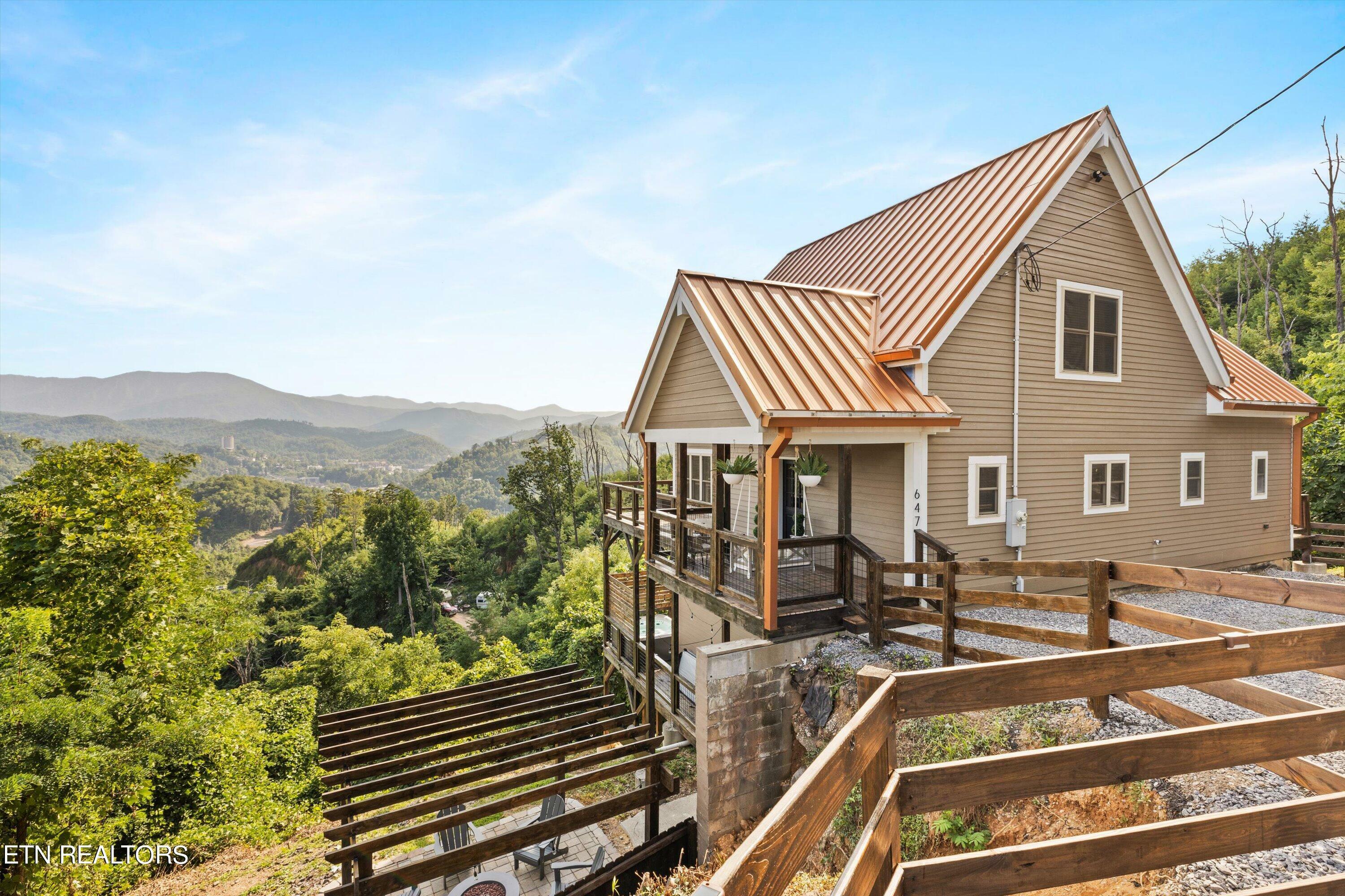 647 Kristis Place  Gatlinburg TN 37738 photo