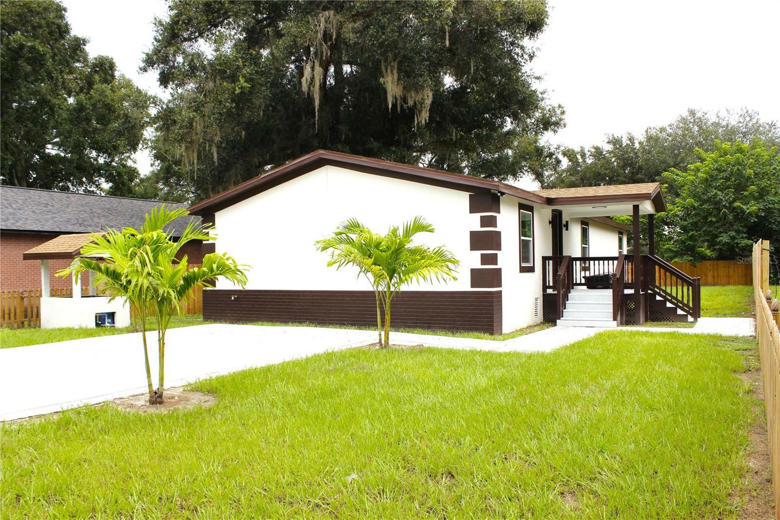 Property Photo:  3010 E 149th Avenue  FL 33559 