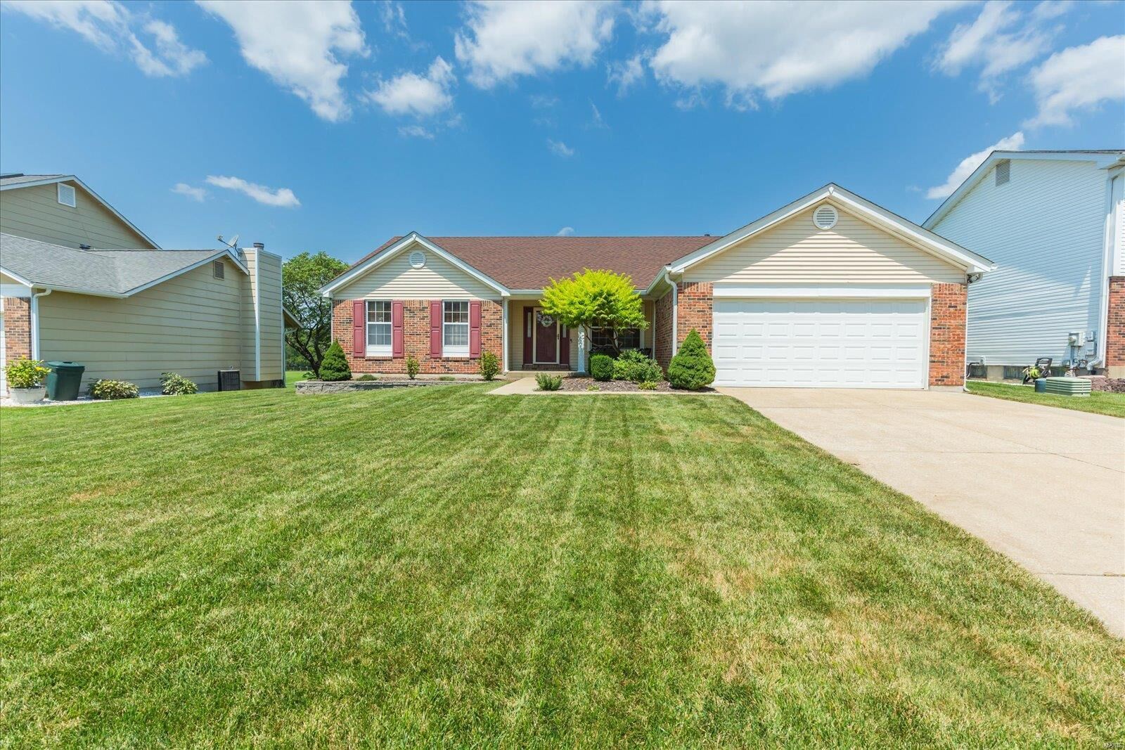 Property Photo:  3045 Country Knoll Drive  MO 63303 