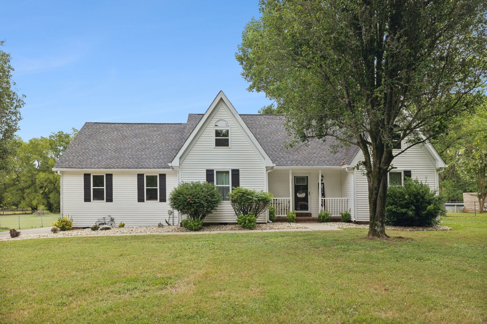 Property Photo: 9558 Mount Ayre Way TN 37129