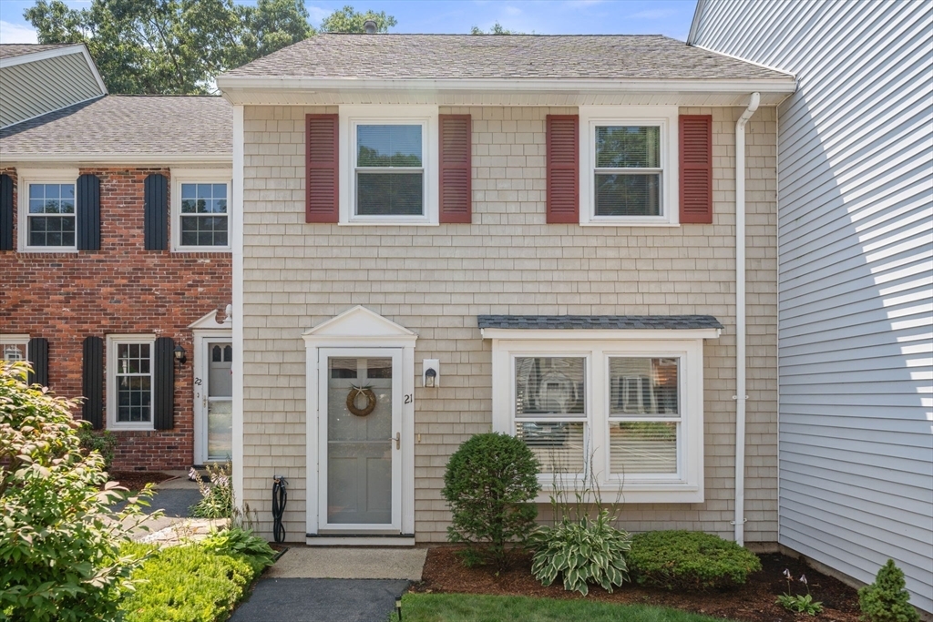 Property Photo:  21 Boylston Ln 21  MA 01852 