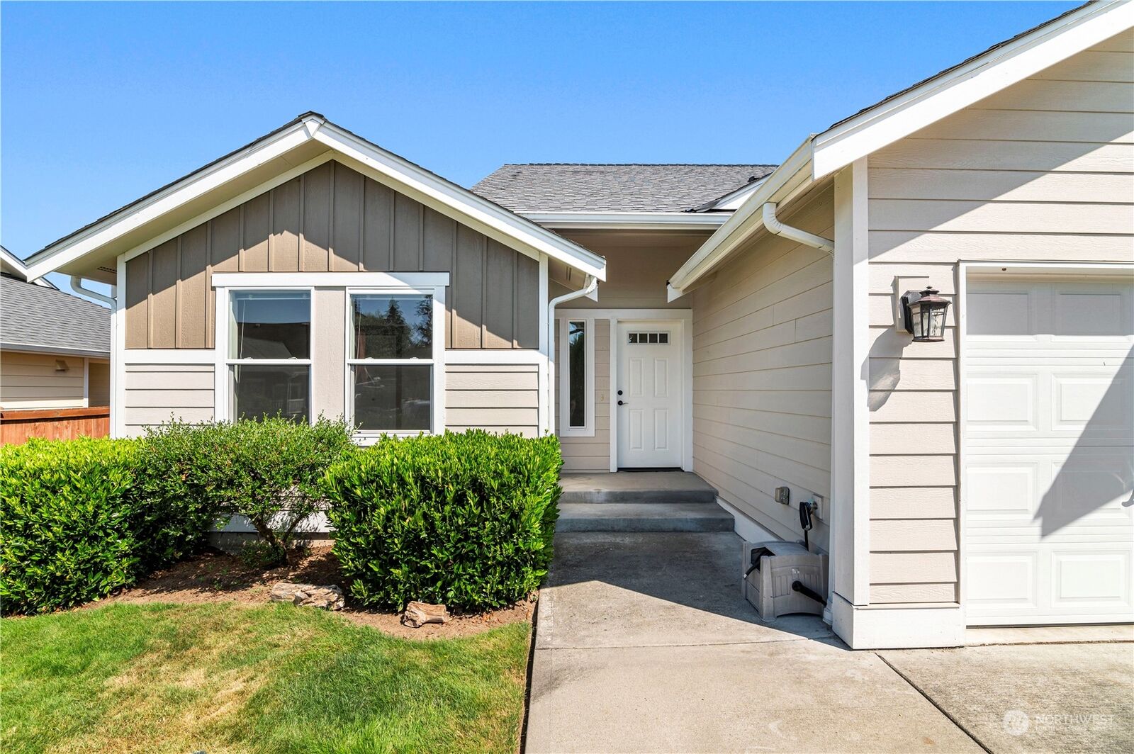 Property Photo:  4727 88th Place NE B  WA 98270 