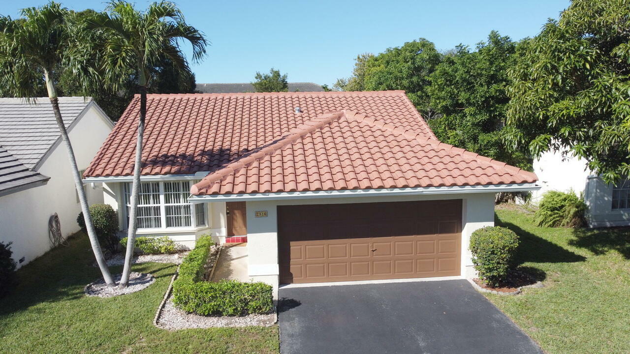 Property Photo:  2816 NW 95th Avenue  FL 33065 