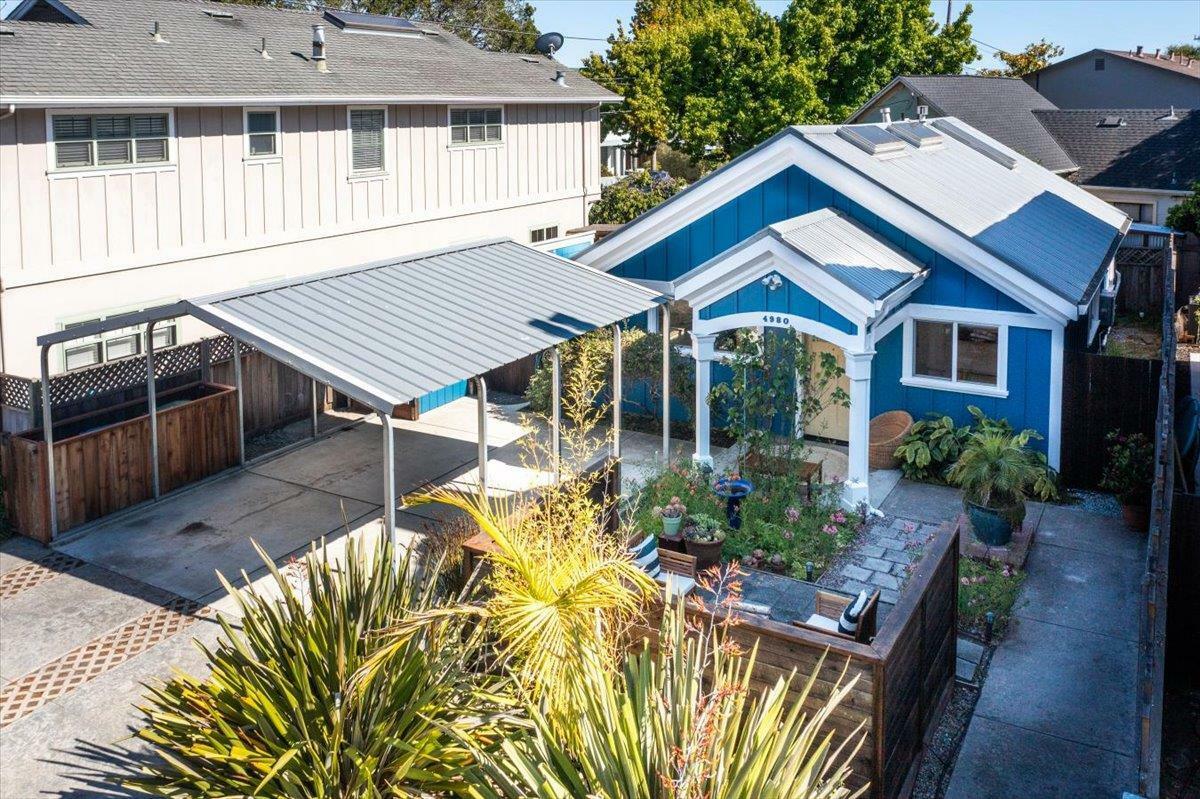 Property Photo:  4980 Capitola Road  CA 95010 