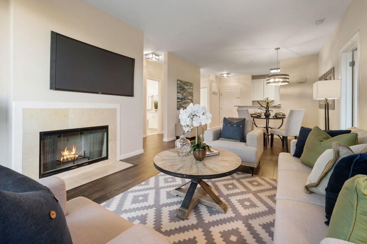 Property Photo:  250 Santa Fe Terrace 202  CA 94085 