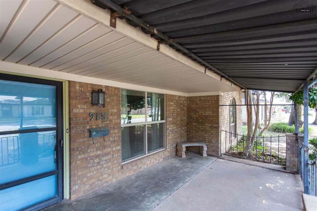 Property Photo:  915 Mimosa Street  TX 76354 