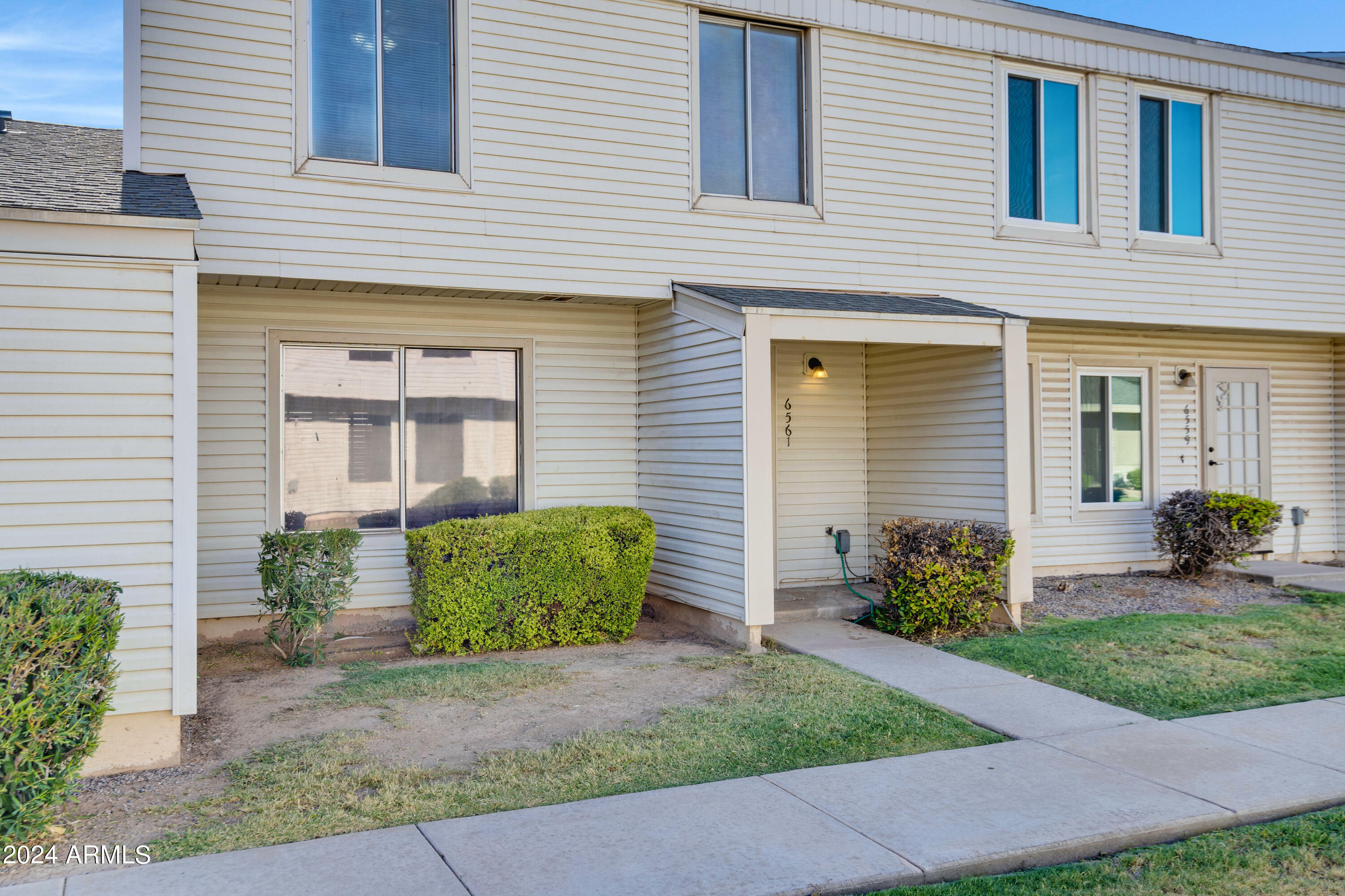 Property Photo: 6561 S La Rosa Drive AZ 85283