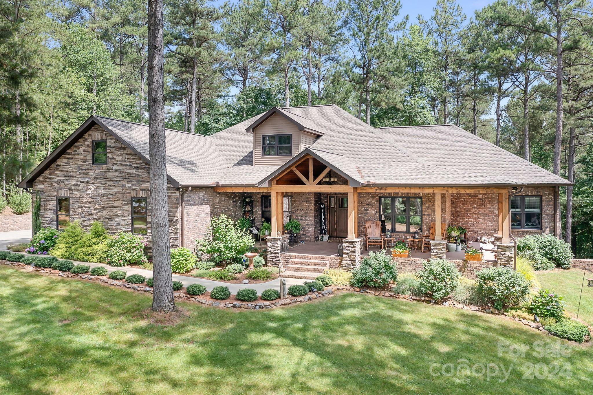 Property Photo:  303 Waters Edge Drive  NC 28612 