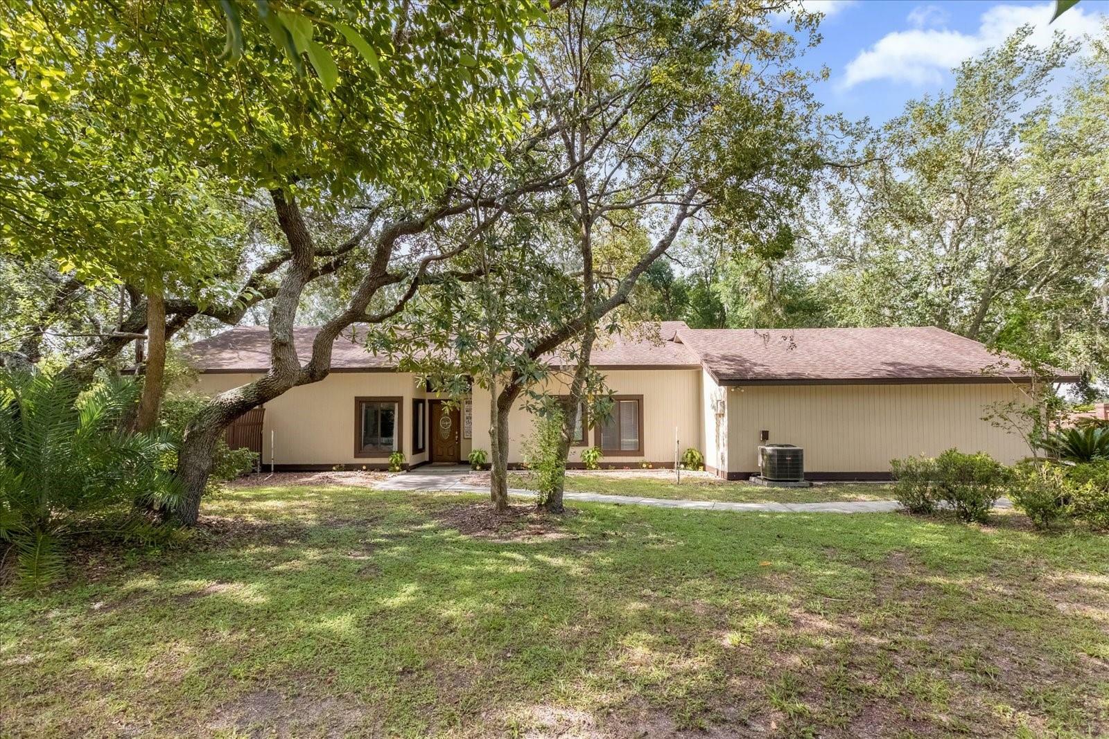 Property Photo: 73 Pine Forest Drive FL 33844