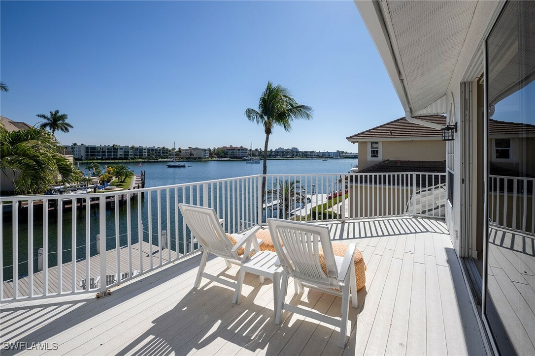 Property Photo:  730 Rockport Court  FL 34145 