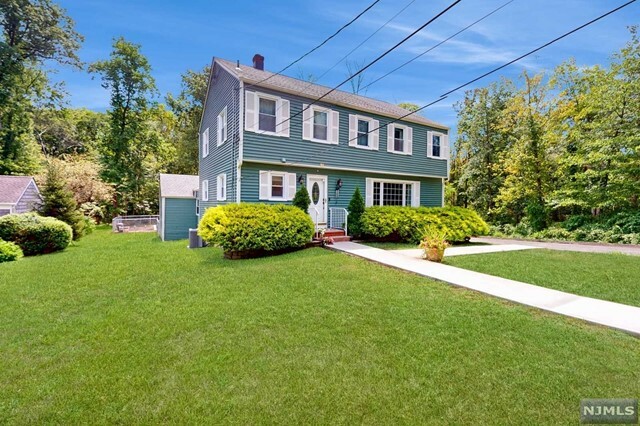 Property Photo:  34 Sand Hill Road  NJ 07960 