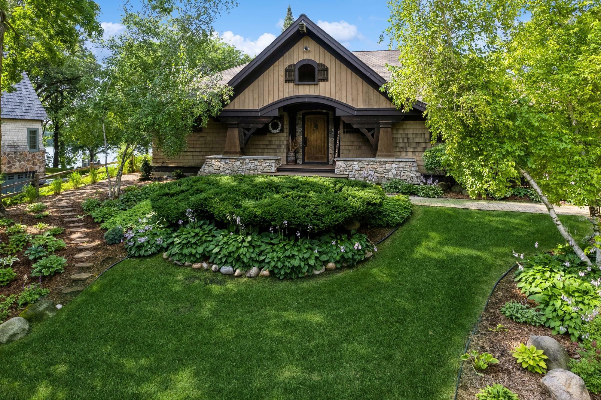 Property Photo:  2845 Lake Shore Avenue  MN 55359 