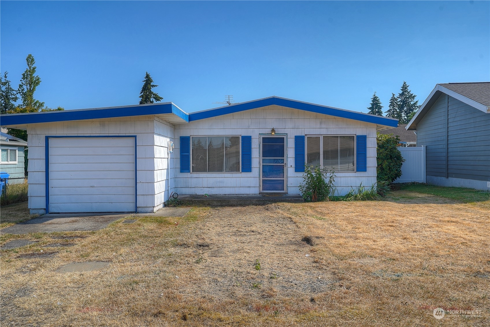 Property Photo:  1414 114th St S  WA 98444 