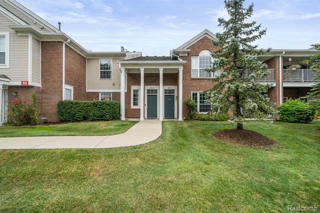 Property Photo:  16828 Dover Drive  MI 48168 