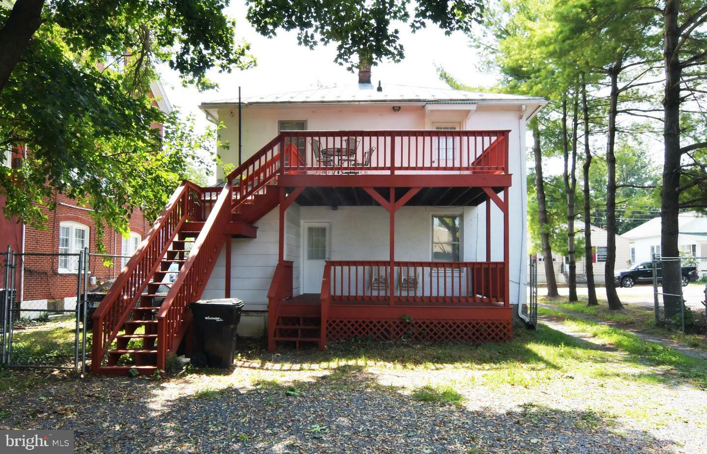 Property Photo:  24 Jackson Avenue Apt 1  VA 22601 