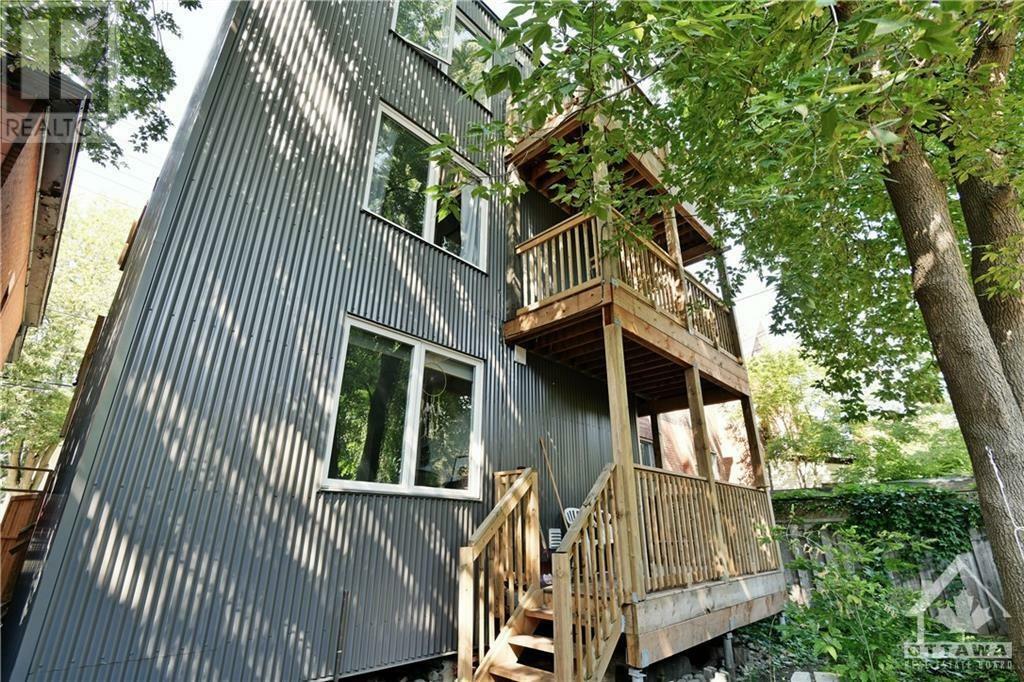 Property Photo:  501 Lyon Street  ON K1R 5X6 