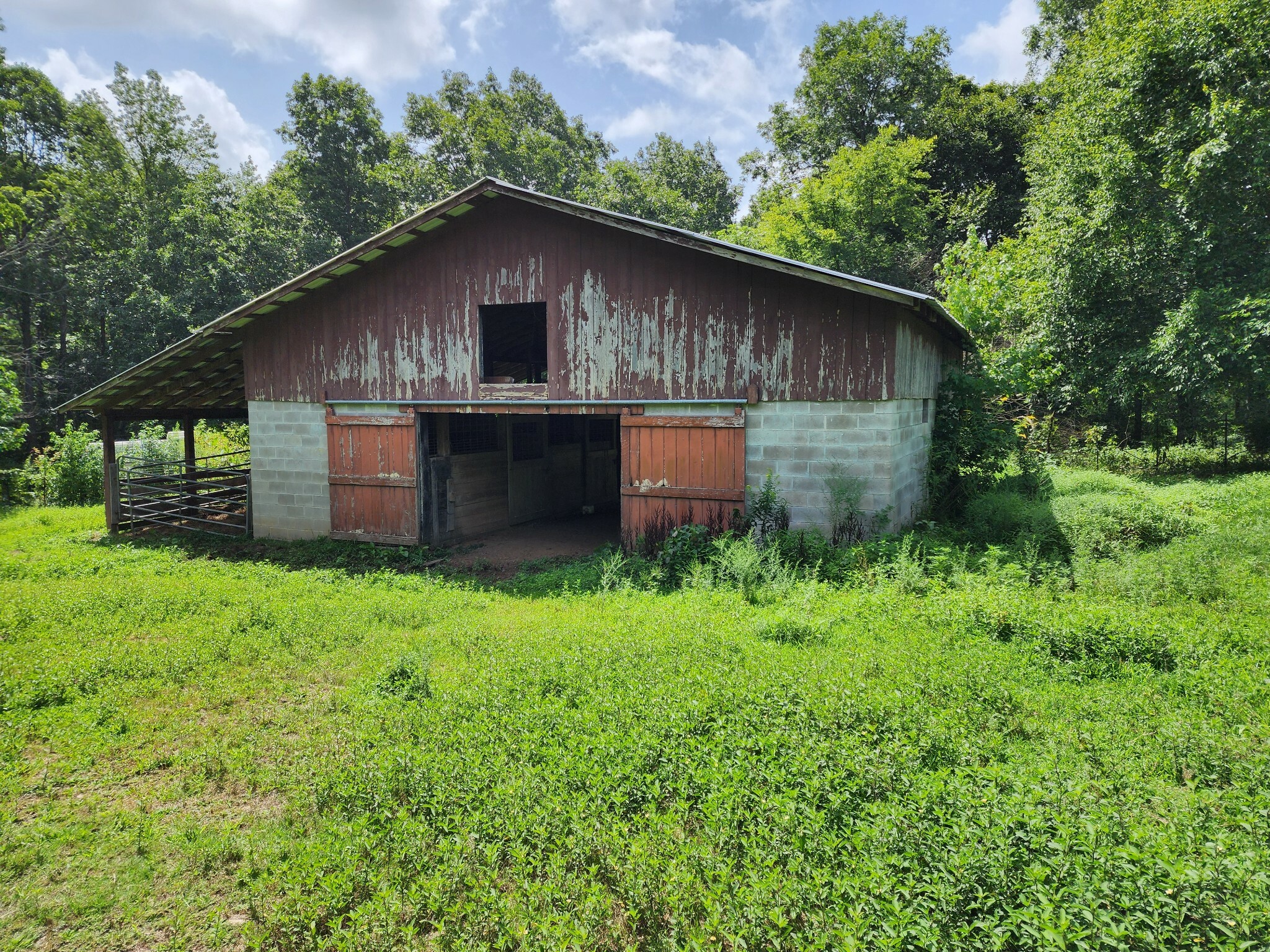 Property Photo:  531 Terry Rd  TN 38485 