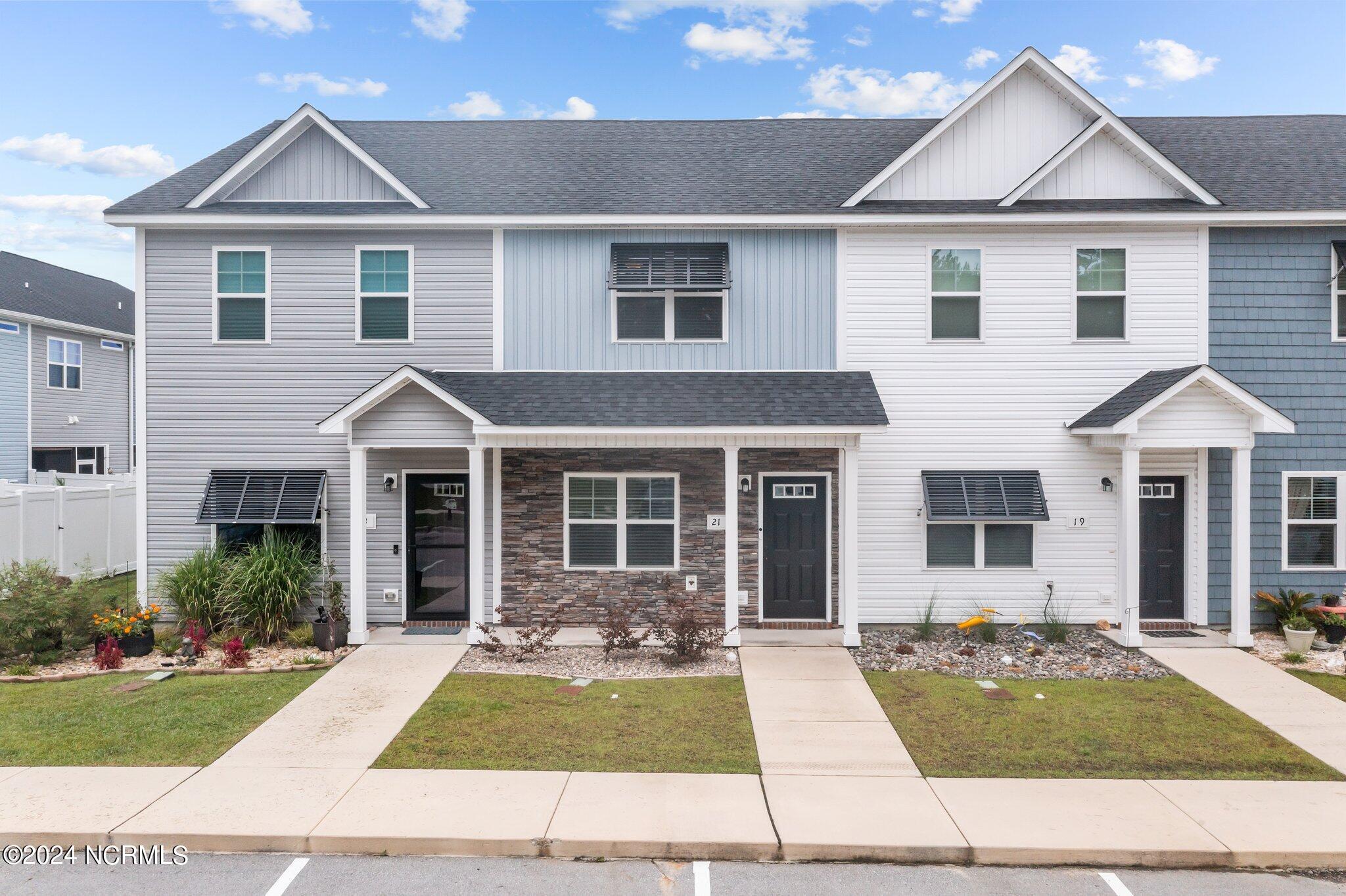 Property Photo: 21 Catalina Circle NC 28584