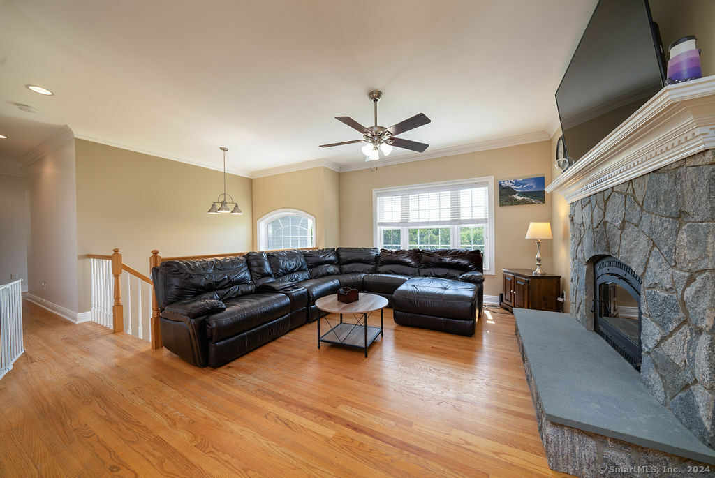 Property Photo:  1946 Hartford Turnpike  CT 06473 