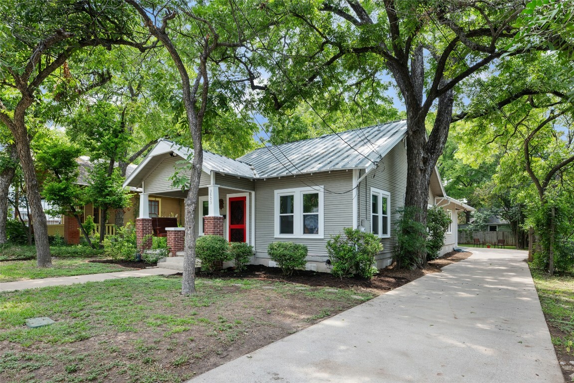 Property Photo:  3903 Duval Street  TX 78751 