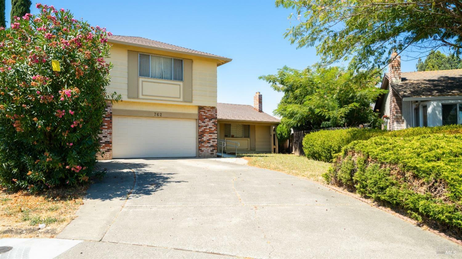 Property Photo:  762 Redwood Court  CA 94533 