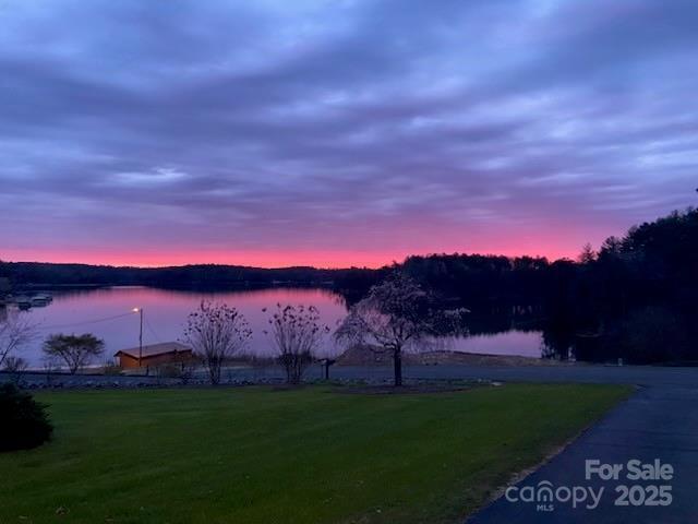 Property Photo: 95 Lake Club Lane 9 NC 28761